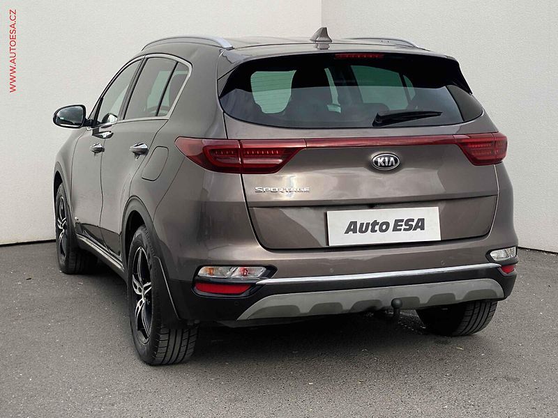 Kia Sportage (2020) 1.6 CRDi 4x4, ČR, TOP, LED - fotka 6 z 17