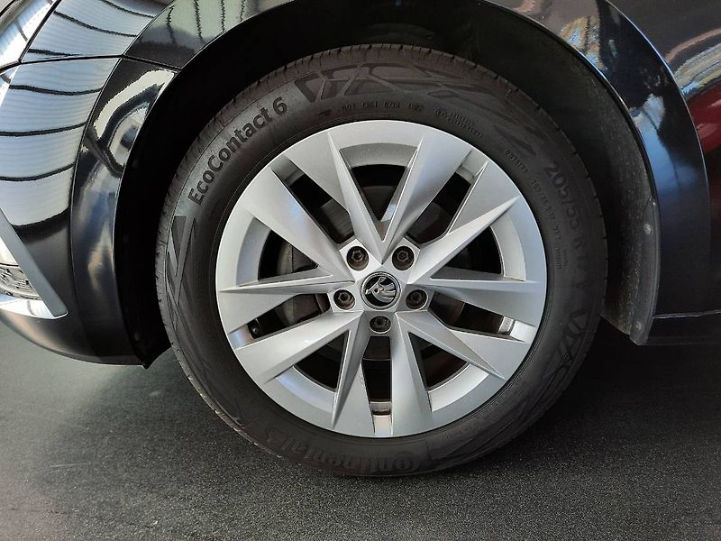 Škoda Octavia (2022) Combi 2.0 TDI (110kW/150k) - fotka 28 z 29