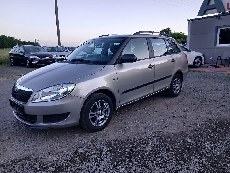 Škoda Fabia 1.2 TSI, facelift - fotka 3 z 33