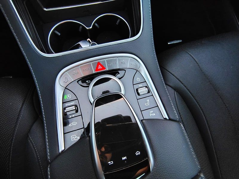Mercedes-Benz Třídy S (2017) S400 - fotka 11 z 19