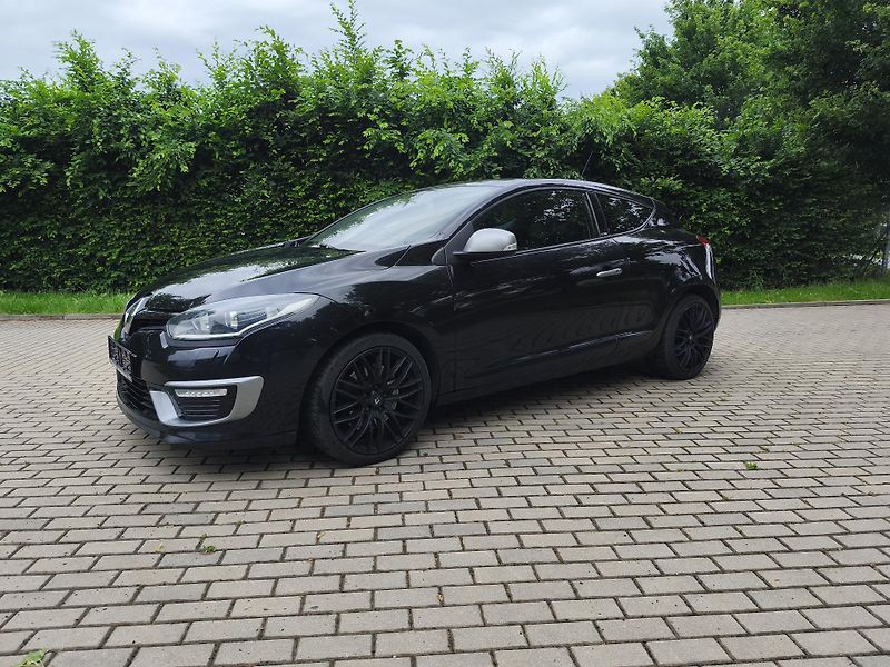Renault Mégane 2.0 Tce 220 GT - fotka 3 z 28