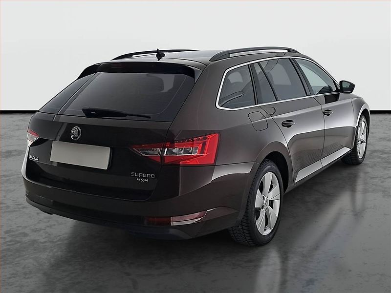 Škoda Superb (2015) Ambition 2.0 TDI, 4X4 - fotka 5 z 20