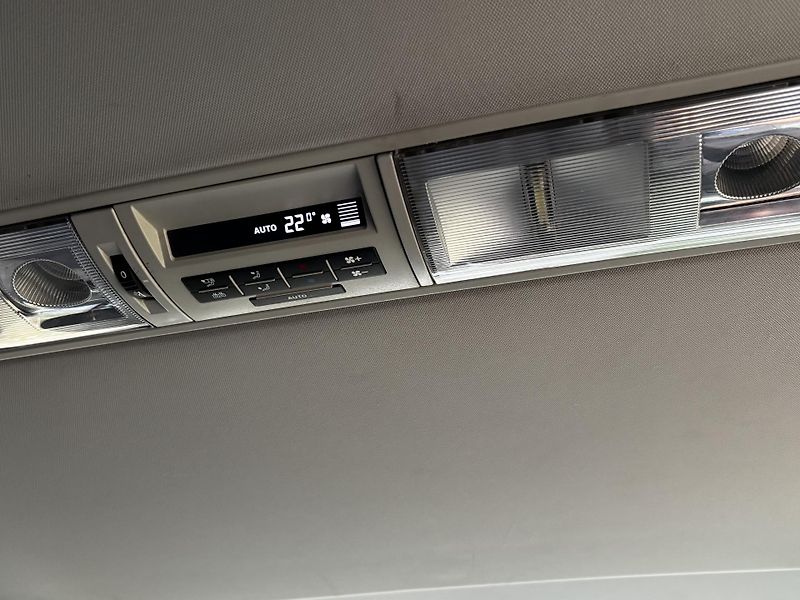 Volkswagen Caravelle (2012) T5.1 2.0 TDI 103 kW (CAAC) - fotka 8 z 15
