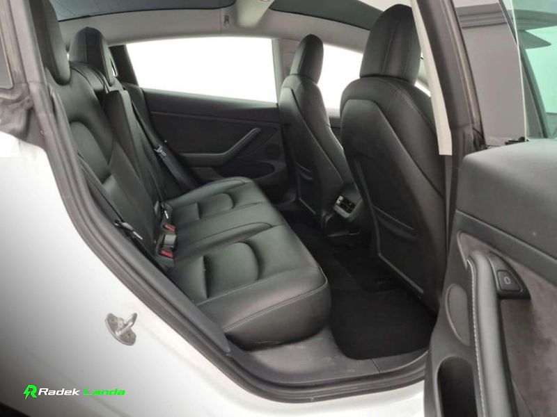 Tesla Model 3 (2022) FSD, AMD Ryzen, AWD - fotka 13 z 13