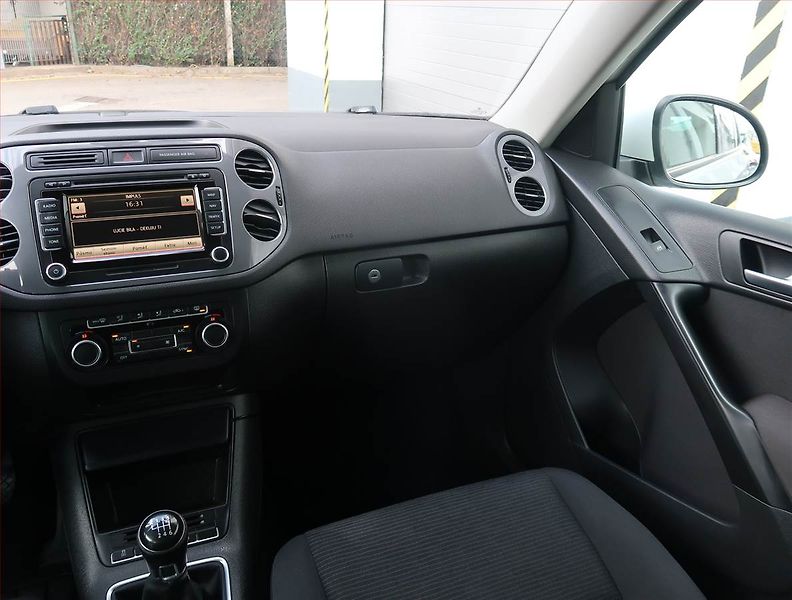 Volkswagen Tiguan (2014) 2.0 TDI, Navi, Tempomat - fotka 8 z 22