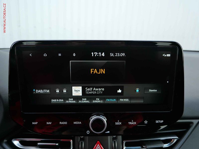 Hyundai i30 (2023) 1.5T-GDi, 1.maj,ČR, AT, LED - fotka 19 z 28