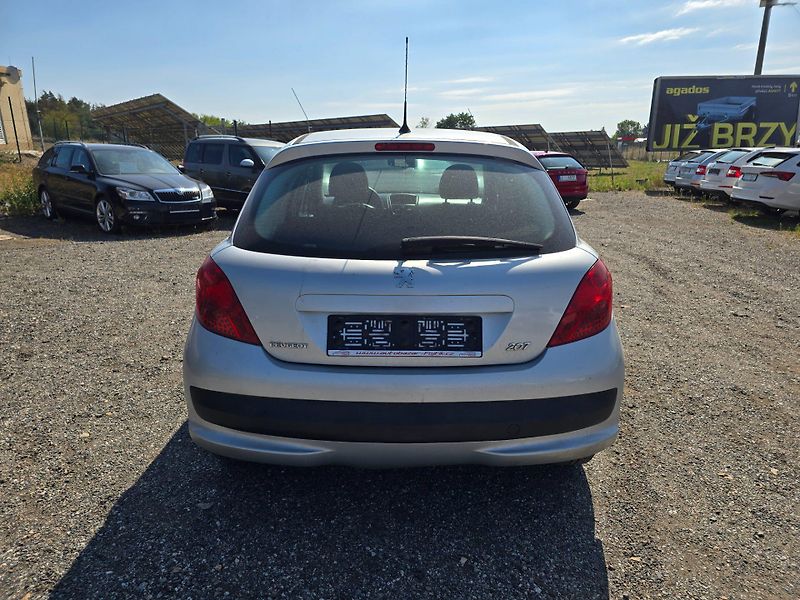 Peugeot 207 (2008) 1.4 54KW XR klima,2 sady kol,n - fotka 6 z 22
