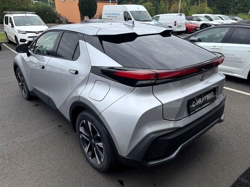 Toyota C-HR 1,8   Style HEV CVT - fotka 5 z 10
