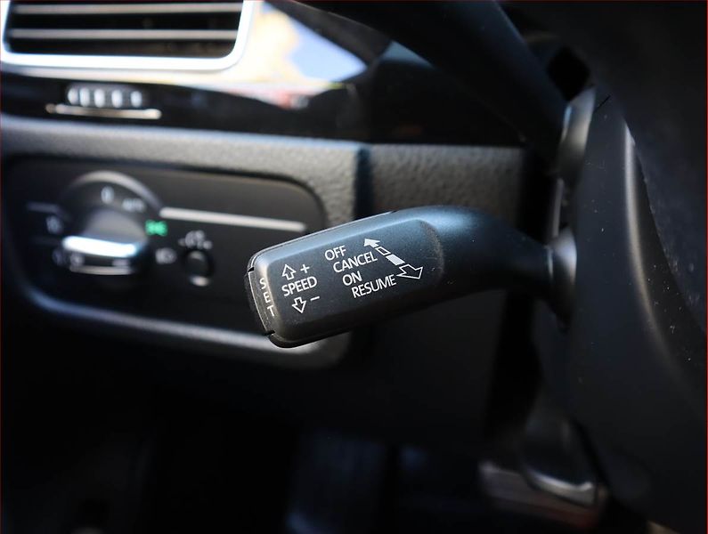 Volkswagen Touareg (2016) 3.0 TDI - fotka 18 z 23