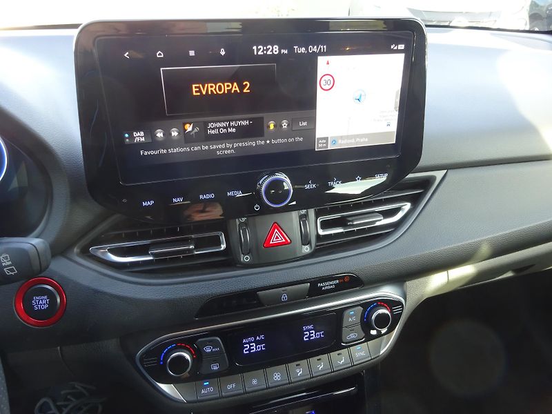 Hyundai i30 1.5 T-GDI 103kW DCT N-Line - fotka 16 z 19