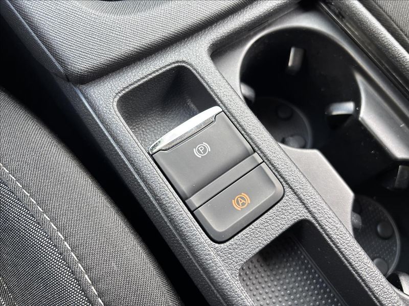 Škoda Octavia 2,0 TDI 110kW Ambition DSG 4x4 - fotka 37 z 42