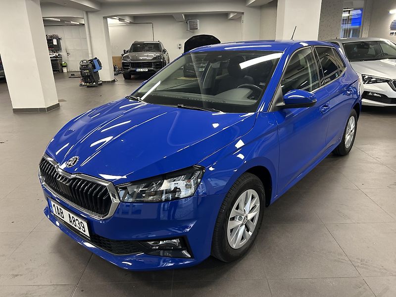 Škoda Fabia (2022) 1.0TSi DSG Style LED 81kW - fotka 2 z 23