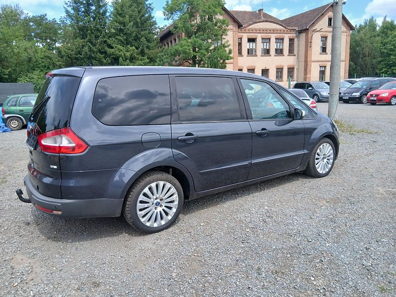 Ford Galaxy 2.0 TDCI, tažné, klima - fotka 8 z 35