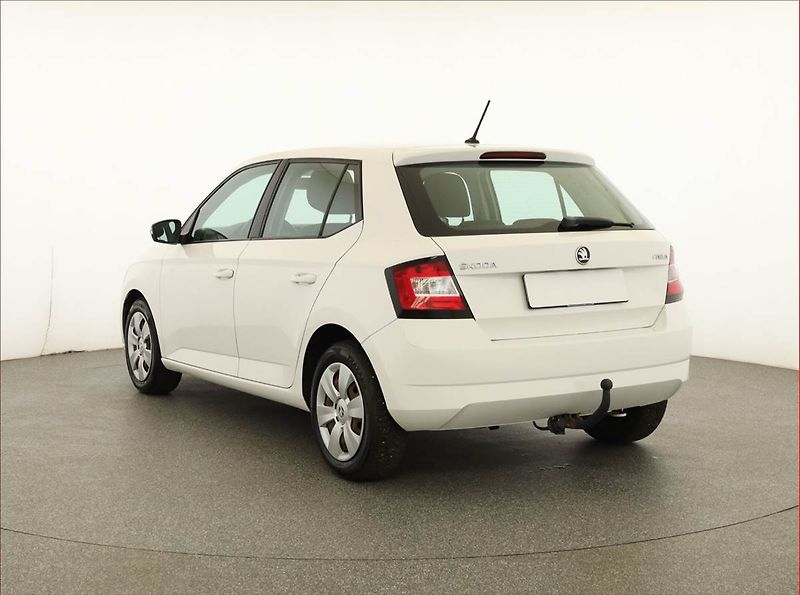 Škoda Fabia (2015) Ambition 1.0, Serv.kniha - fotka 4 z 16