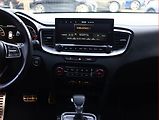 Mercedes-Benz GLA (2014) 220 CDI 4MATIC, 4X4 - náhled 10