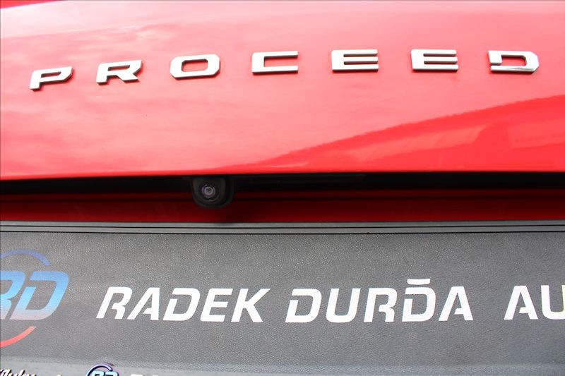 Kia ProCeed 1,6 TGDI  ČR,GT,AUTOMAT,ZÁRUKA - fotka 26 z 35