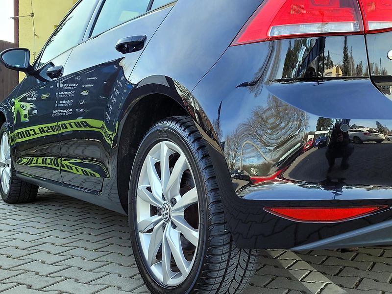 Volkswagen Golf 1,2 TSi SERV.KN*CEBIA,EA211 - fotka 38 z 39