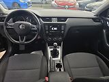 Škoda Octavia 1,6 TDi 4x4 Ambition STK - náhled 24