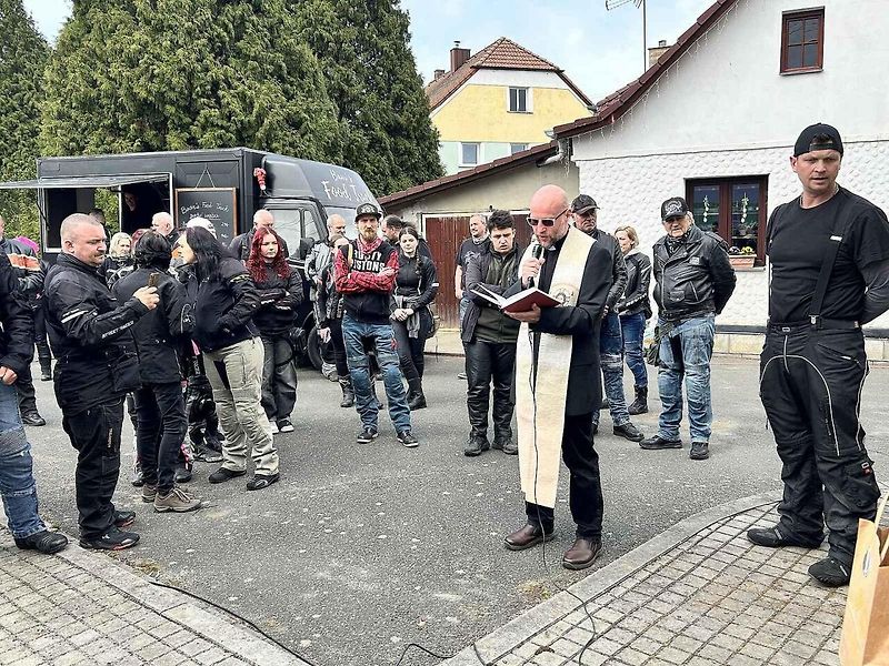 Žehnání motorek v Puclicích.