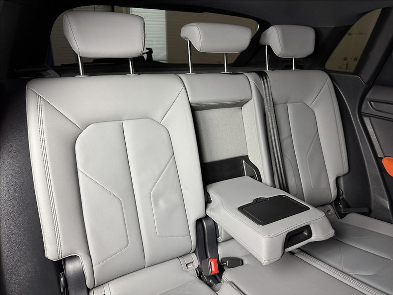 Audi Q3 2,0 TDi  S-Line Záruka LED Kam - fotka 16 z 45