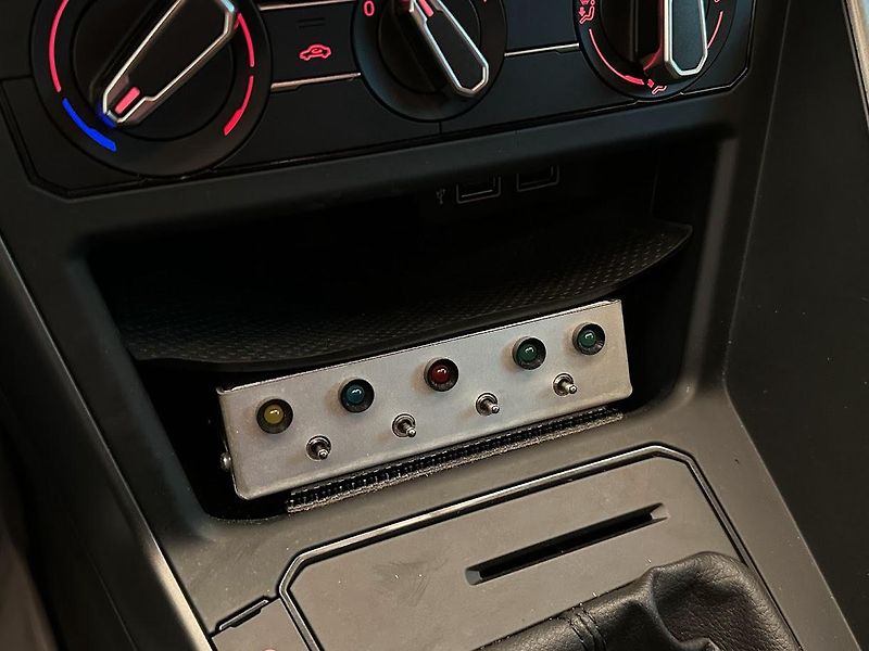 Volkswagen Polo (2022) 1.0i Comfort AUTOŠKOLA Přestav - fotka 23 z 24