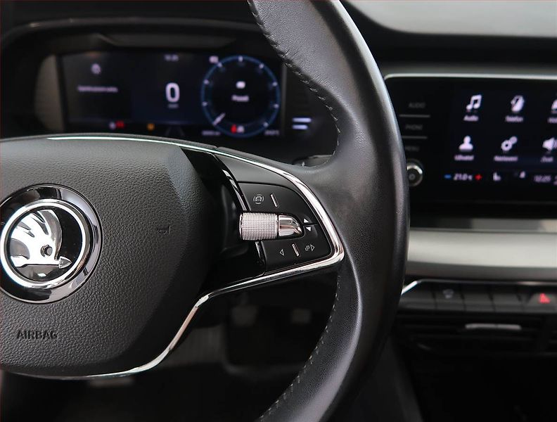 Škoda Octavia (2023) Ambition 2.0 TDI, ČR,1.maj - fotka 20 z 24