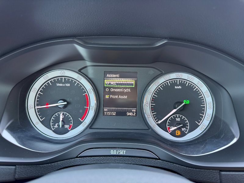 Škoda Karoq (2020) 1.5 TSI 110kW DSG Style - fotka 16 z 35