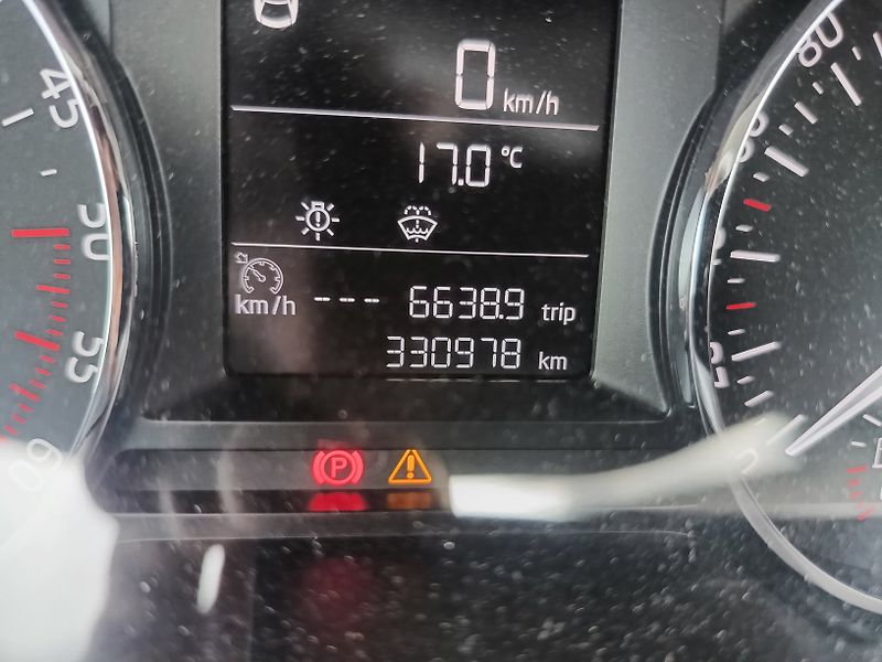Škoda Octavia III 1.6 TDI - fotka 42 z 45