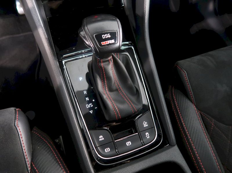 Škoda Kodiaq (2020) RS 2.0TDI 176KW 4x4 DSG TAŽNÉ - fotka 40 z 51