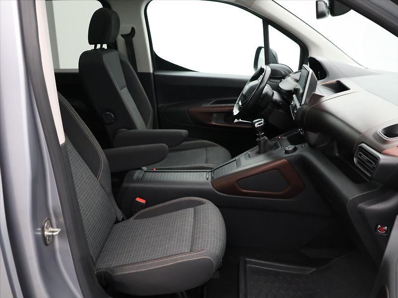 Peugeot Rifter 1,2 81kW GT-Line Aut.klima Taž - fotka 11 z 28