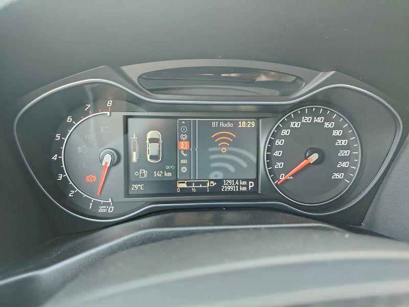 Ford Mondeo (2011) Prodám zachovalý Ford Mondeo M - fotka 10 z 20