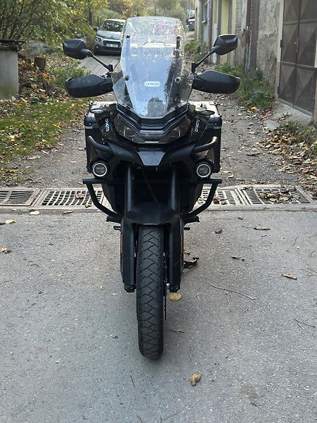 CFMOTO 800 MT (2025) - fotka 2 z 8