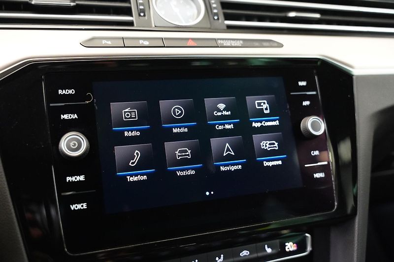Volkswagen Passat - fotka 18 z 26
