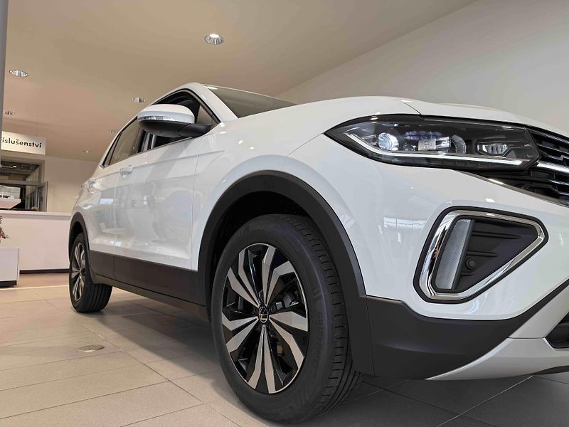 Volkswagen T-Cross (2025) 1.5 TSI 110 kW 7DSG - fotka 5 z 8