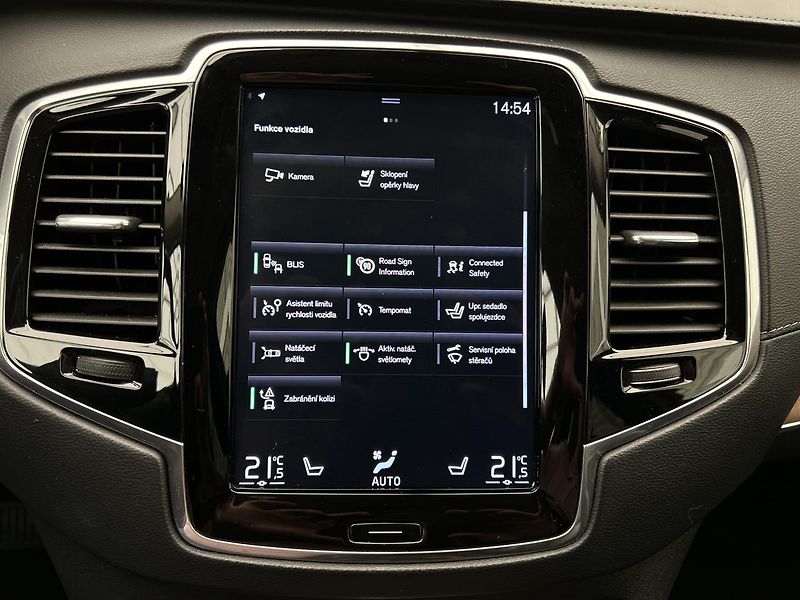 Volvo XC90 2.0 D5 4x4 Inscription - fotka 26 z 35