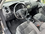 Volkswagen Tiguan 2,0 TDi ROZVODY KLIMA 2xKOLA - náhled 9