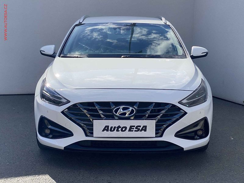 Hyundai i30 (2022) 1.5 T-GDi, 2.maj,ČR, Smart - fotka 2 z 21