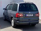 Volkswagen Sharan (2007) 2.0i, Klima, park.asist - náhled 6