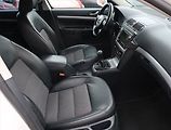 Škoda Octavia (2010) 2.0 TDI, nová STK, rezervace - náhled 9
