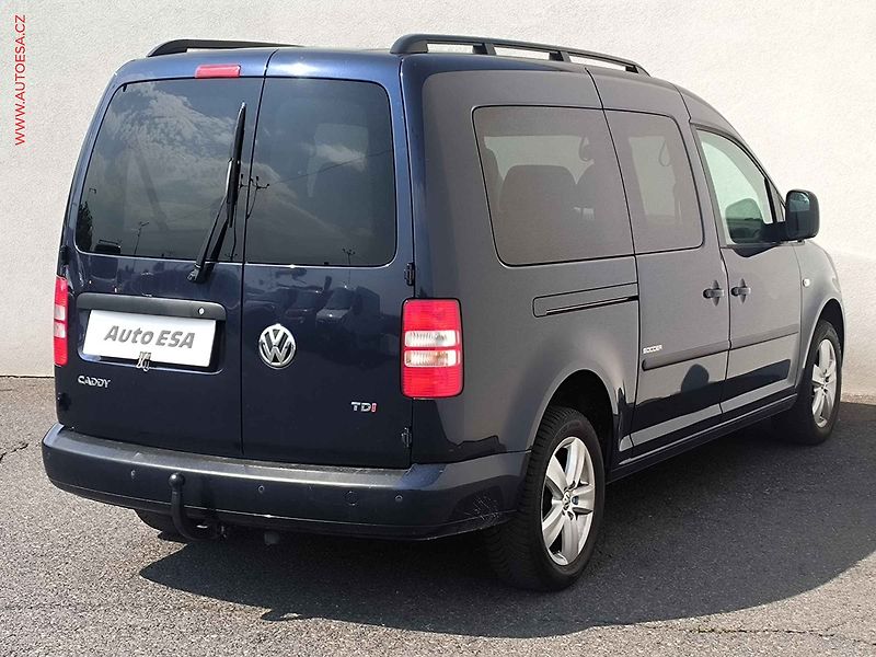 Volkswagen Caddy (2014) 1.6TDi MAXi 7míst, Soccer, TZ - fotka 4 z 19