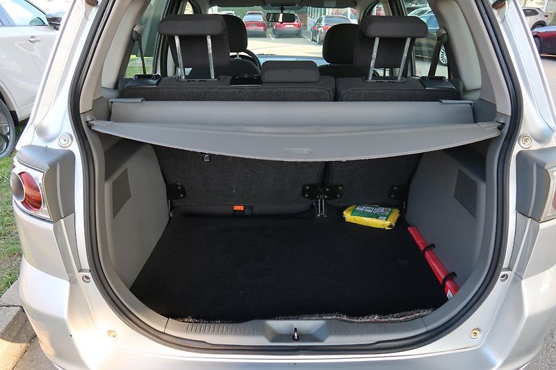Mazda 2 (2004) 1,25i Comfort, 55 kW, ČR - fotka 17 z 30