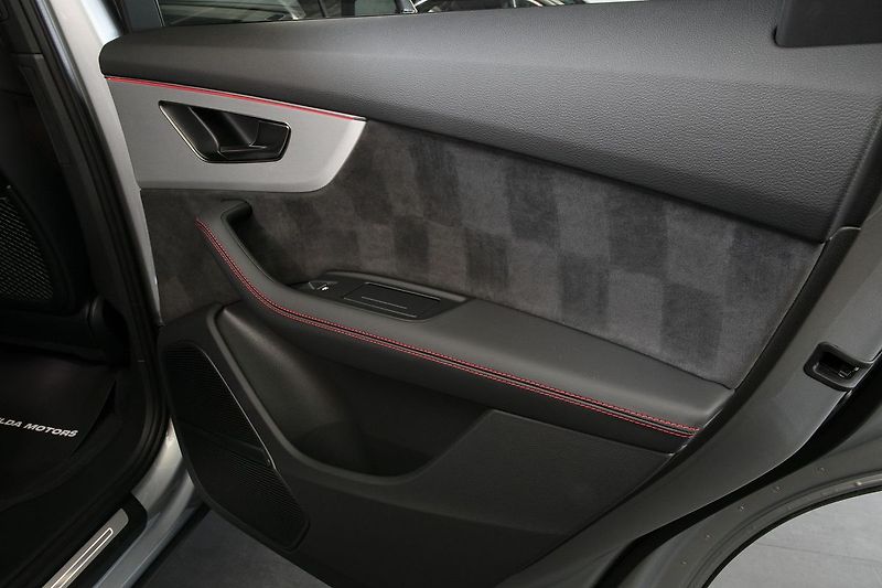 Audi Q7 3.0TDI 210kW S-line Web ZÁRUKA - fotka 20 z 50