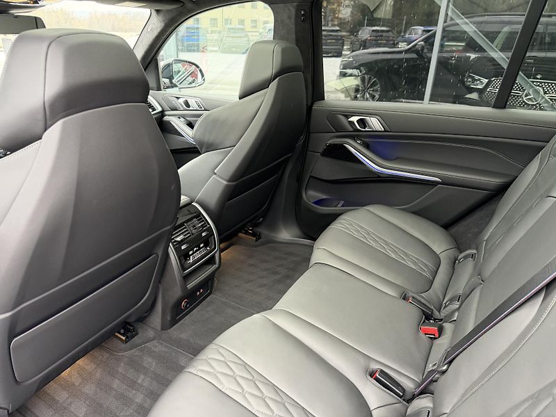 BMW X7 (2024) 40XD 250kW M-PAKET NZN R23 CZ! - fotka 22 z 49