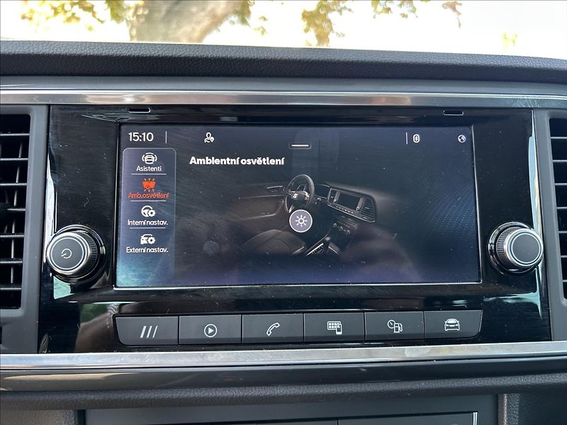 Seat Ateca 1,5 TSi DSG DPH  LED,ALU - fotka 21 z 49