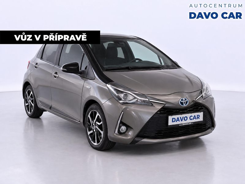 Toyota Yaris 1,5 e-CVT 54kW Selection CZ DP - fotka 4 z 12