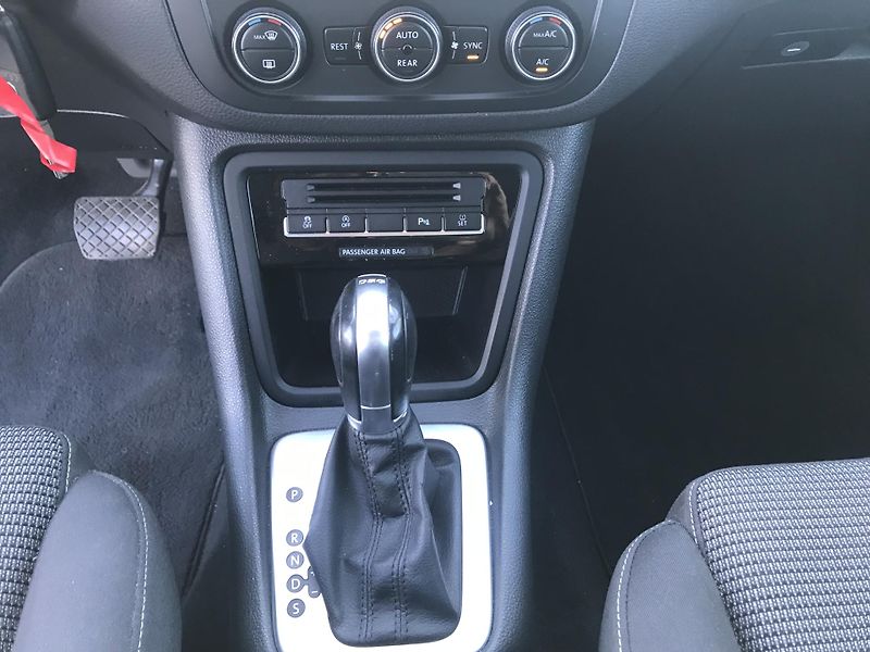 Volkswagen Sharan  2.0 TDI 110 KW,DSG,NAVI,5-MÍS - fotka 16 z 19