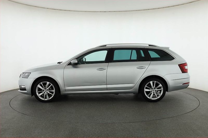 Škoda Octavia (2018) 2.0 TDI, Tempomat - fotka 3 z 20