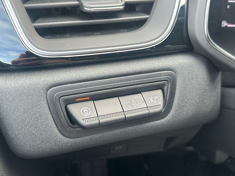 Mitsubishi Grandis (2026) INTENSE+ 1.3 DI-T MILD HYBRID - fotka 19 z 21