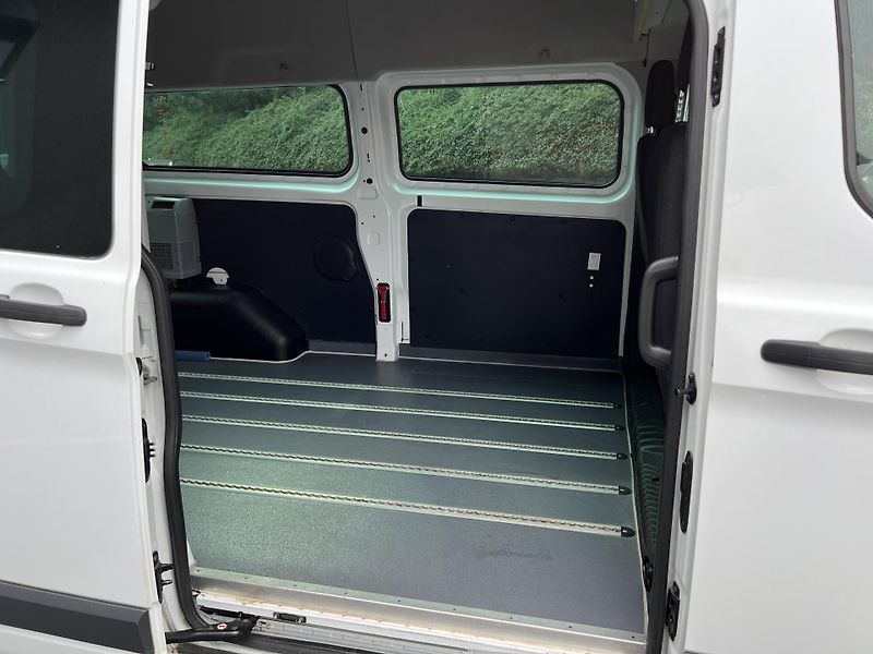 Ford Transit Custom 2.0 TDCi 96 kW RAMPA - fotka 8 z 25