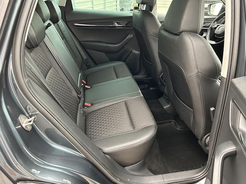 Škoda Karoq 1.5 TSI Style Plus - fotka 24 z 30